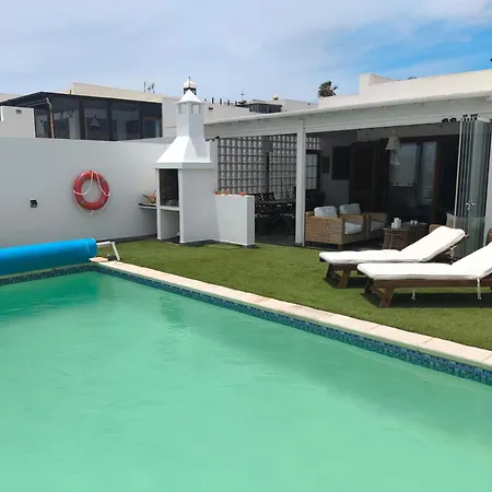 Buganvillas Villa *